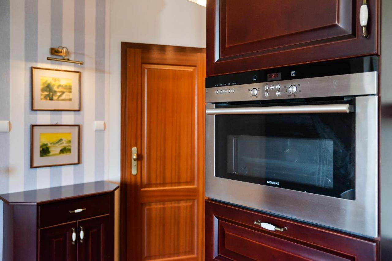 Metro Wilanowska Homely Apartment Warsaw Exterior photo