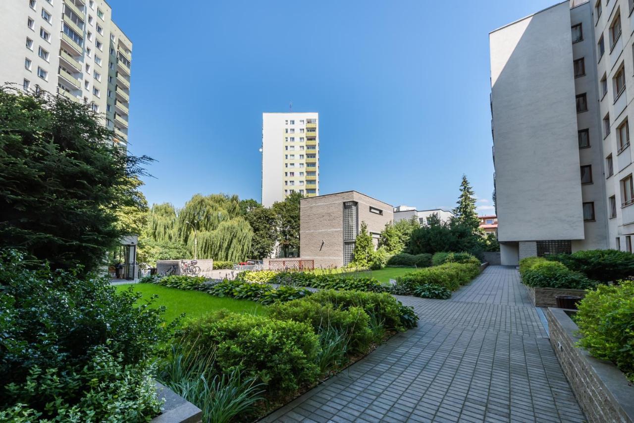 Metro Wilanowska Homely Apartment Warsaw Exterior photo